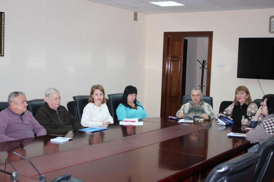 �������, 27 ������, ������� ����������� ���������� ������ ����� ��������� ������ ������� �� ������: �.�. ��������, �. ��������, ��. ���������, 2, �� ��������� ����� ��� ������ ��������