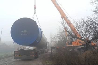 В поселке Дзержинского в Макеевке установили водонапорную башню