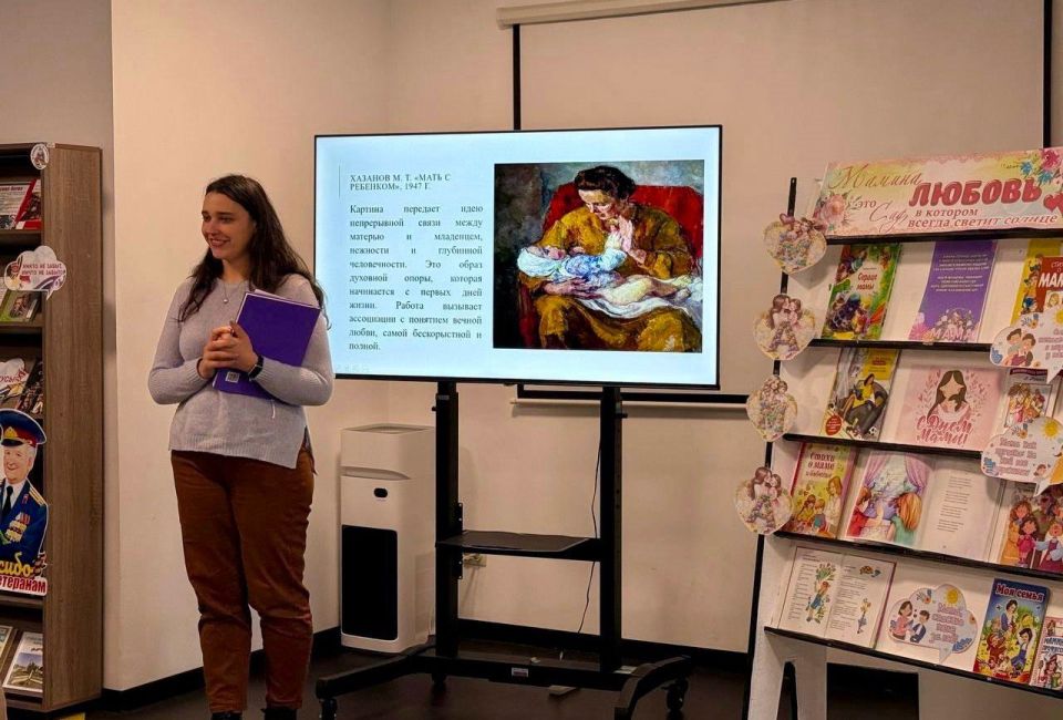 Дети ветеранов подготовили авторские открытки для мам Дети ветеранов подготовили авторские открытки для мам