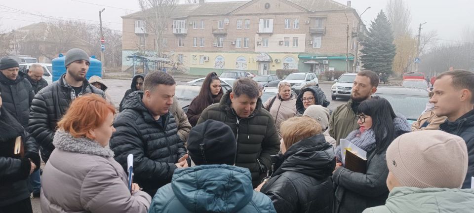 Владислав Ключаров: Вместе с Председателем Народного Совета Константином Кузьминым встретились с жителями посёлка Объединённый