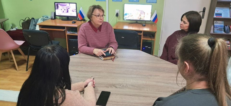 Сегодня, 28 ноября, депутат Макеевского городского совета Татьяна Репунова провела встречу с трудовым коллективом, в рамках поручения Главы ДНР Дениса Пушилина Сегодня, 28 ноября, депутат Макеевского городского совета Татьяна Репунова провела встречу с трудовым коллективом, в рамках поручения Главы ДНР Дениса Пушилина