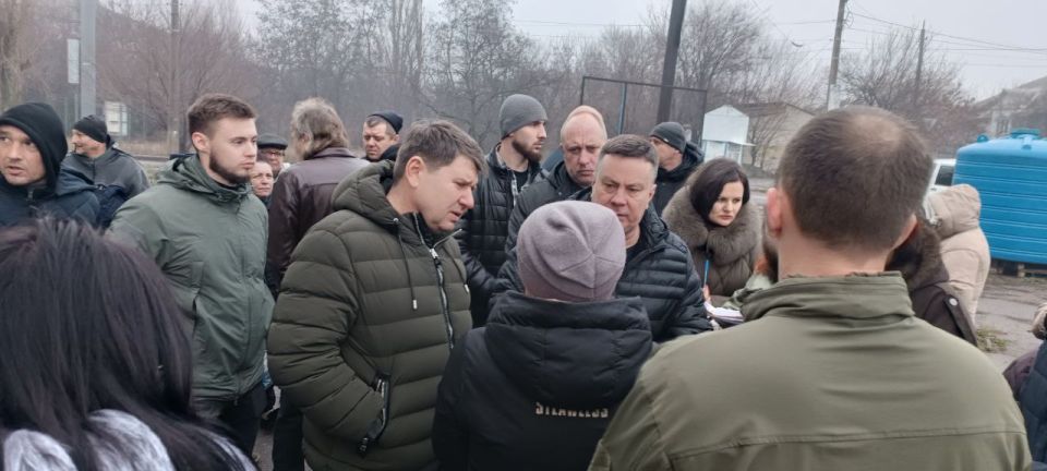 Владислав Ключаров: Вместе с Председателем Народного Совета Константином Кузьминым встретились с жителями посёлка Объединённый Владислав Ключаров: Вместе с Председателем Народного Совета Константином Кузьминым встретились с жителями посёлка Объединённый