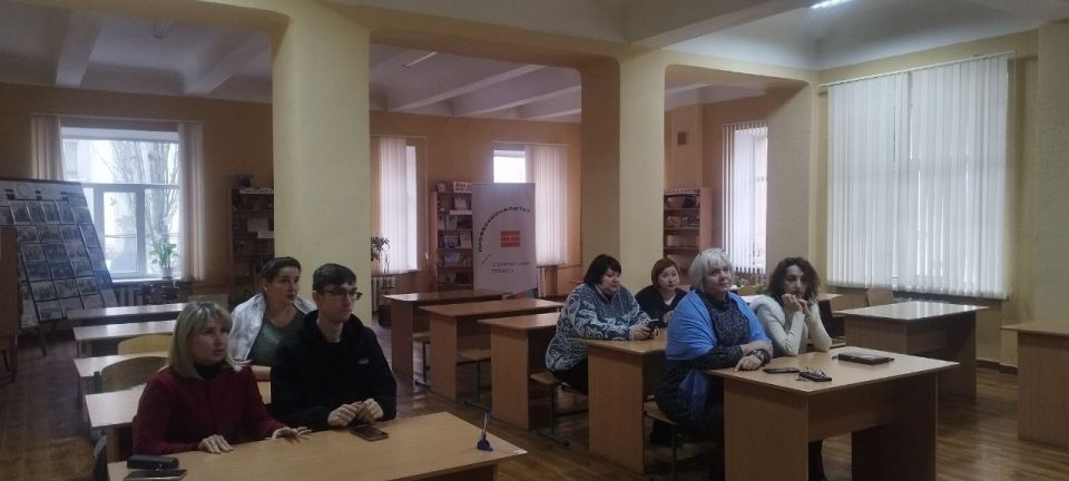 Сегодня, 01 декабря,в рамках поручения Главы ДНР Дениса Пушилина, заместитель руководителя Управы Центрально-Городского внутригородского района Лариса Онищенко провела встречу с трудовым коллективом ГБПОУ «Макеевский... Сегодня, 01 декабря,в рамках поручения Главы ДНР Дениса Пушилина, заместитель руководителя Управы Центрально-Городского внутригородского района Лариса Онищенко провела встречу с трудовым коллективом ГБПОУ «Макеевский...