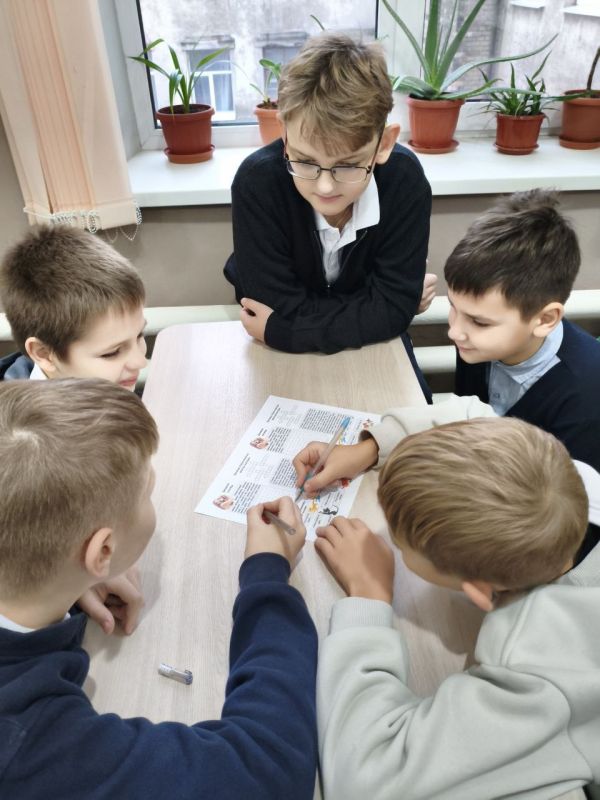 01 декабря 2025 года внеурочное занятие «Разговоры о важном» было проведено на тему «Домашние питомцы» 01 декабря 2025 года внеурочное занятие «Разговоры о важном» было проведено на тему «Домашние питомцы»