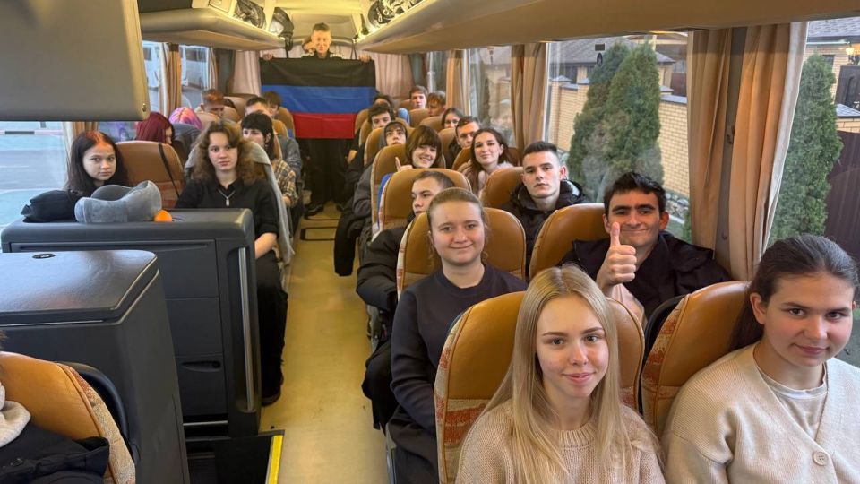 28 учащихся из городского округа Макеевка принимают участие в проекте «Больше, чем новогодняя сказка»