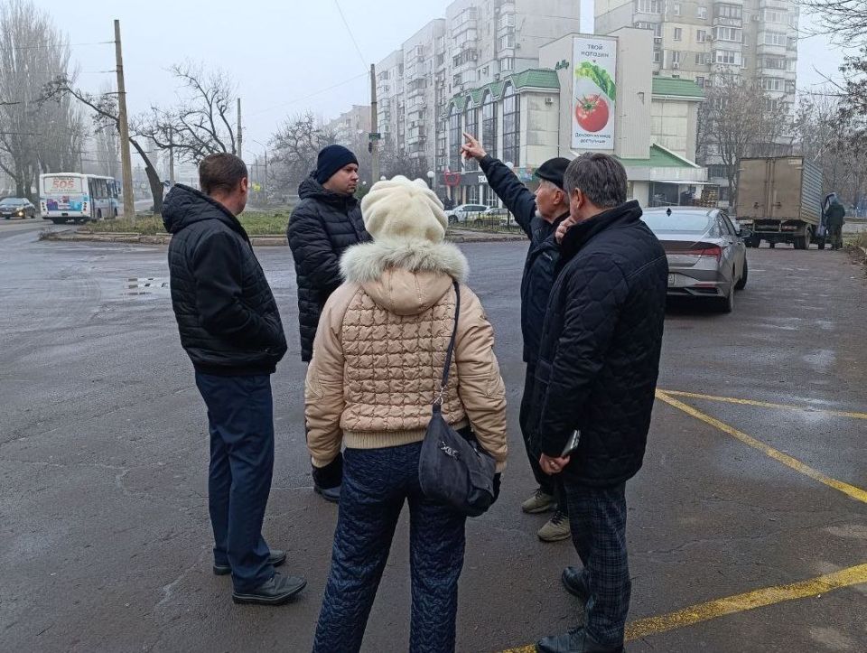 Специалисты Минтранса ДНР обследовали техническую возможность размещения дополнительной остановки автобуса № 23 в микрорайоне Магистральный г. Донецка Специалисты Минтранса ДНР обследовали техническую возможность размещения дополнительной остановки автобуса № 23 в микрорайоне Магистральный г. Донецка