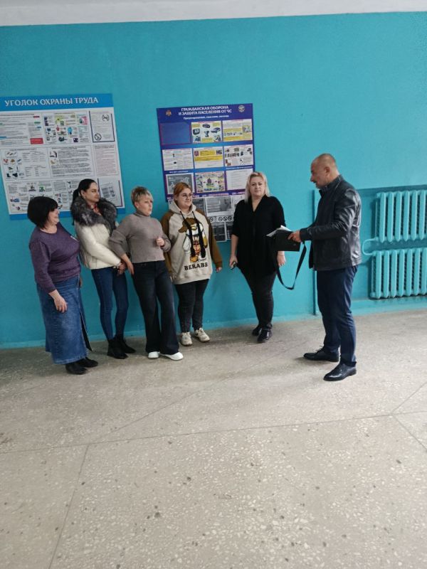 По поручению Главы ДНР Дениса Пушилина проводятся встречи с населением для выявления проблемных вопросов на подведомственной территории