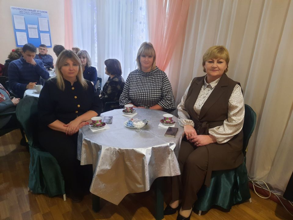 3 декабря в Государственном бюджетном учреждении социального обслуживания «Центр социального обслуживания населения Центрально-Городского района города Макеевки», по партийному проекту «Единая страна — доступная среда» ВПП... 3 декабря в Государственном бюджетном учреждении социального обслуживания «Центр социального обслуживания населения Центрально-Городского района города Макеевки», по партийному проекту «Единая страна — доступная среда» ВПП...