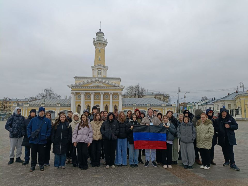 Сегодня, 03 декабря 2025 года, участники проекта «Больше, чем новогодняя сказка» путешествовали по Костроме Сегодня, 03 декабря 2025 года, участники проекта «Больше, чем новогодняя сказка» путешествовали по Костроме