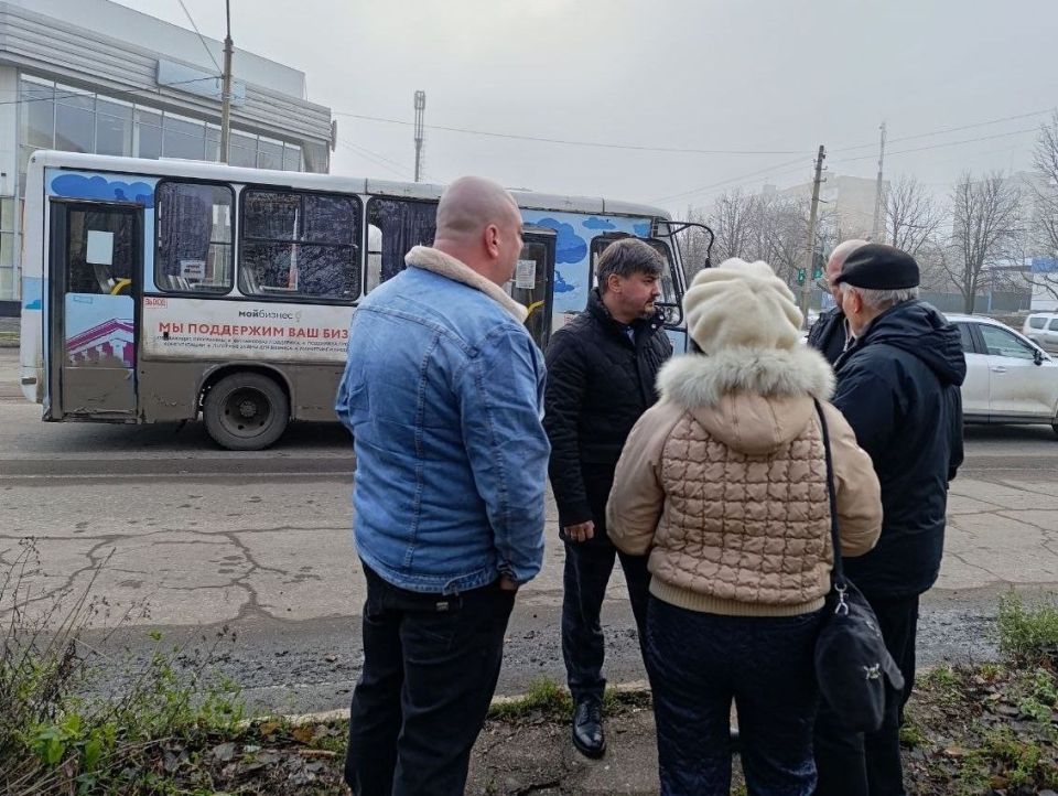 Специалисты Минтранса ДНР обследовали техническую возможность размещения дополнительной остановки автобуса № 23 в микрорайоне Магистральный г. Донецка Специалисты Минтранса ДНР обследовали техническую возможность размещения дополнительной остановки автобуса № 23 в микрорайоне Магистральный г. Донецка