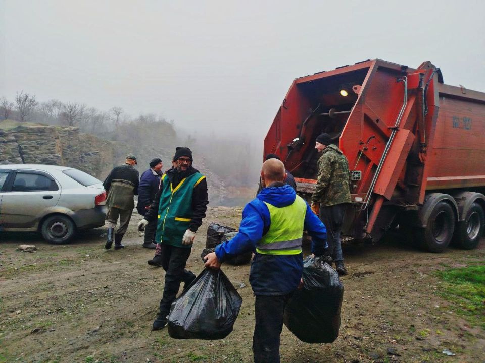 Экологическая акция по уборке территории Карьера Экологическая акция по уборке территории Карьера