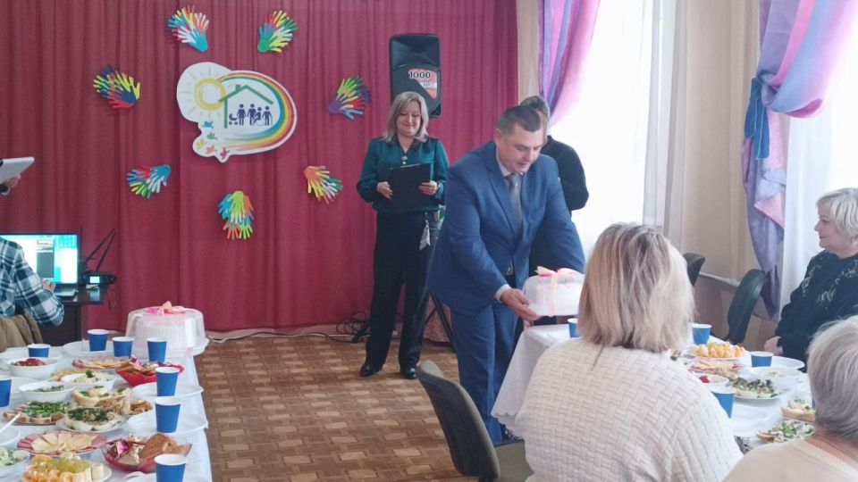 Сегодня, 3 декабря в Государственном бюджетном учреждении социального обслуживания «Центр социального обслуживания населения Червоногвардейского района города Макеевки прошло мероприятие «Сила духа не знает границ!»... Сегодня, 3 декабря в Государственном бюджетном учреждении социального обслуживания «Центр социального обслуживания населения Червоногвардейского района города Макеевки прошло мероприятие «Сила духа не знает границ!»...