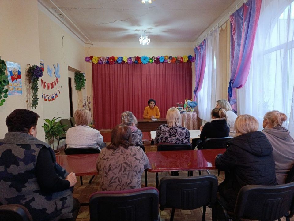 Валентина Харлашка: Сегодня, 5 декабря в Червоногвардейском районе провела встречу с жителями жилого массива Карла Маркса Валентина Харлашка: Сегодня, 5 декабря в Червоногвардейском районе провела встречу с жителями жилого массива Карла Маркса