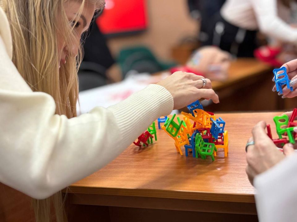 ТВОРИ ТВОРИМ ДОБРО: в лицее состоялось заседание семейного клуба "Маленькие&Взрослые" ТВОРИ ТВОРИМ ДОБРО: в лицее состоялось заседание семейного клуба "Маленькие&Взрослые"