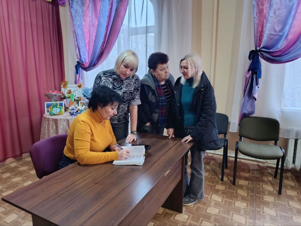 Валентина Харлашка: Сегодня, 5 декабря в Червоногвардейском районе провела встречу с жителями жилого массива Карла Маркса Валентина Харлашка: Сегодня, 5 декабря в Червоногвардейском районе провела встречу с жителями жилого массива Карла Маркса