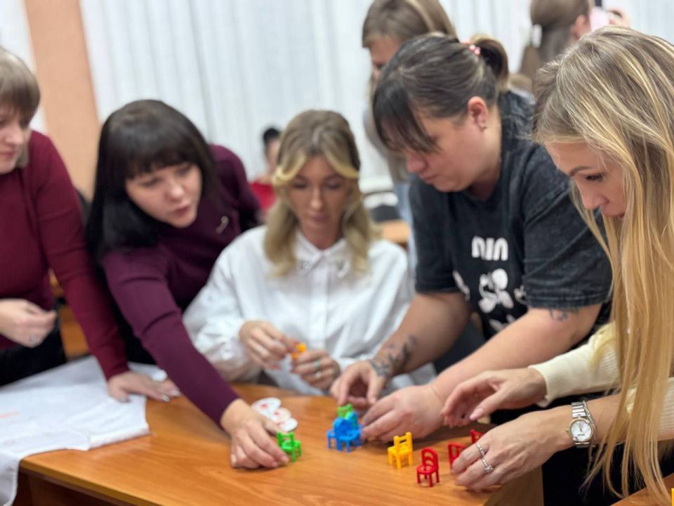 ТВОРИ ТВОРИМ ДОБРО: в лицее состоялось заседание семейного клуба "Маленькие&Взрослые" ТВОРИ ТВОРИМ ДОБРО: в лицее состоялось заседание семейного клуба "Маленькие&Взрослые"