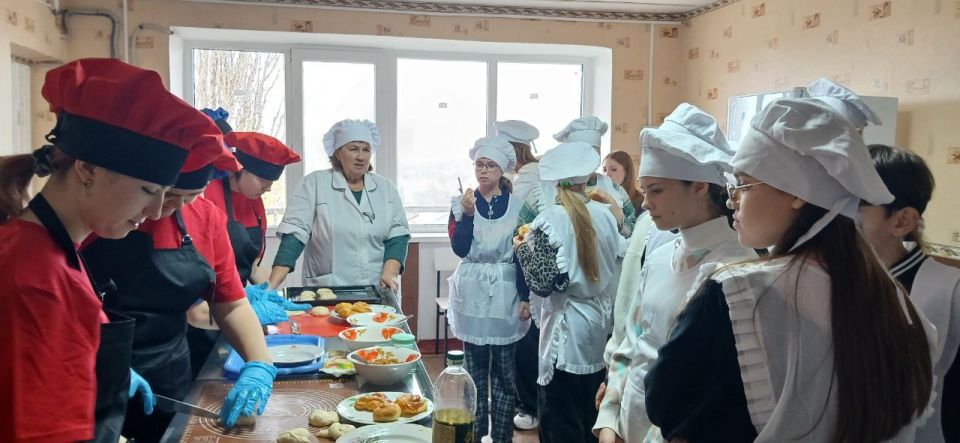 Какие профессии оказались в фокусе внимания молодёжи региона - в #ДАЙДЖЕСТ_ЦЗ_ДНР за неделю Какие профессии оказались в фокусе внимания молодёжи региона - в #ДАЙДЖЕСТ_ЦЗ_ДНР за неделю