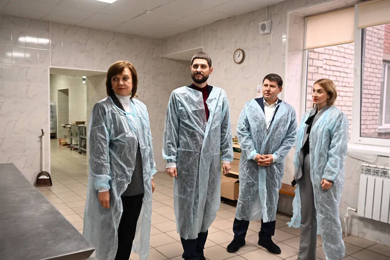 Знаковый визит: наш лицей с рабочим визитом посетил сенатор Российской Федерации — Волошин Александр Виктрович Знаковый визит: наш лицей с рабочим визитом посетил сенатор Российской Федерации — Волошин Александр Виктрович