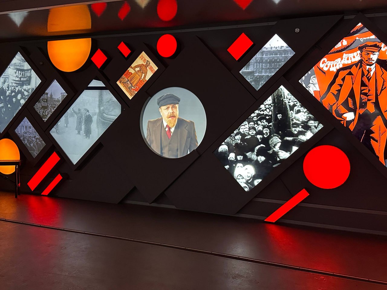 Автопоезд «Россия — Моя история»: путешествие в прошлое и будущее страны Автопоезд «Россия — Моя история»: путешествие в прошлое и будущее страны