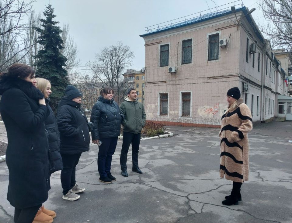 �������, 10 �������, � ������ ��������� ����� ���������� ������ ��������, ������ ������� ��������� ������� ������� �� ������: �.�. ��������, �. ��������, ��. ������, 56