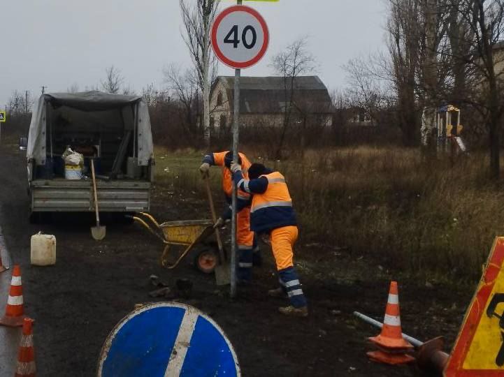 Продолжаем работы в рамках зимнего содержания автомобильных дорог общего пользования Продолжаем работы в рамках зимнего содержания автомобильных дорог общего пользования