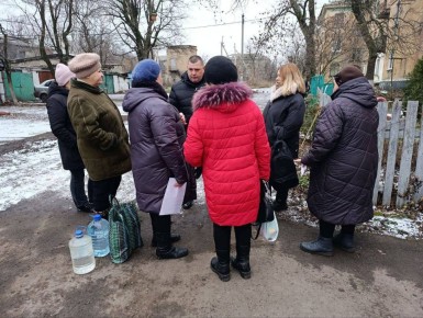 По поручению Главы ДНР Дениса Пушилина проводятся встречи с населением для выявления проблемных вопросов на подведомственной территории