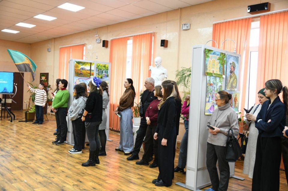 24 декабря в Макеевке состоялось награждение победителей городского конкурса юных художников «Донбасс – моя любовь» 24 декабря в Макеевке состоялось награждение победителей городского конкурса юных художников «Донбасс – моя любовь»