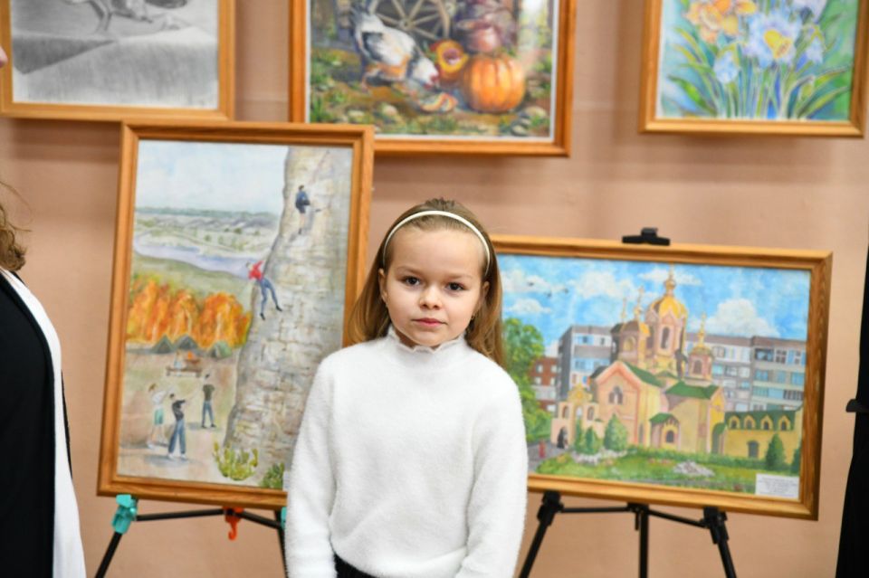 24 декабря в Макеевке состоялось награждение победителей городского конкурса юных художников «Донбасс – моя любовь» 24 декабря в Макеевке состоялось награждение победителей городского конкурса юных художников «Донбасс – моя любовь»