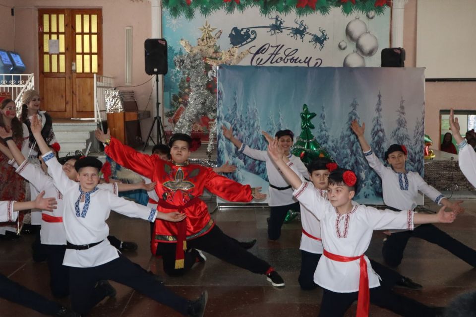 Новогодний калейдоскоп сказок Новогодний калейдоскоп сказок