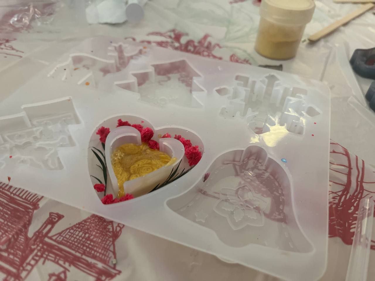 МАГИЯ СВОИМИ РУКАМИ В ПЕРИОД ЗИМНИХ КАНИКУЛ МАГИЯ СВОИМИ РУКАМИ В ПЕРИОД ЗИМНИХ КАНИКУЛ