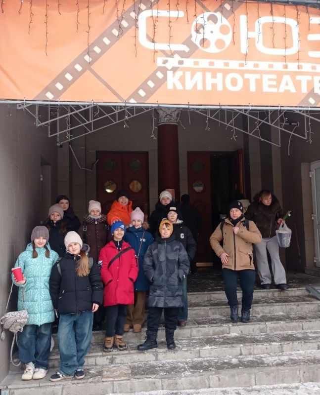 Зимние каникулы с пользой и настроением: школьники Макеевки окунулись в новогоднюю сказку