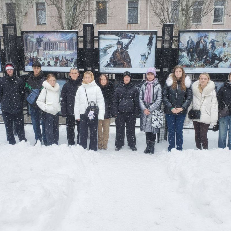 Зимние каникулы с пользой и настроением: школьники Макеевки окунулись в новогоднюю сказку Зимние каникулы с пользой и настроением: школьники Макеевки окунулись в новогоднюю сказку