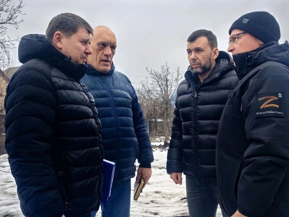 Первый заместитель Руководителя Администрации Президента Сергей Кириенко и Глава ДНР Денис Пушилин: Первый заместитель Руководителя Администрации Президента Сергей Кириенко и Глава ДНР Денис Пушилин: