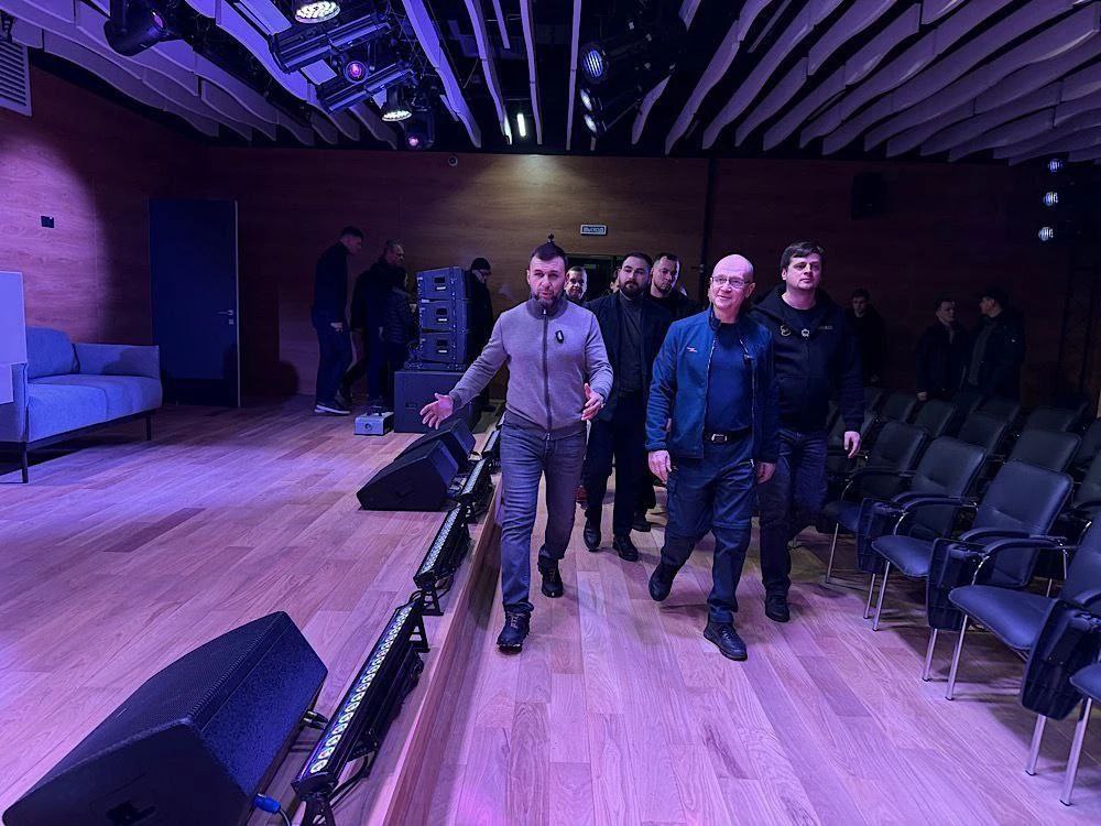 Первый заместитель Руководителя Администрации Президента Сергей Кириенко и Глава ДНР Денис Пушилин: Первый заместитель Руководителя Администрации Президента Сергей Кириенко и Глава ДНР Денис Пушилин: