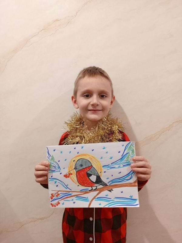 9 января — День Снегиря. Юные художники продемонстрировали свои творческие способности, создав серию замечательных рисунков 9 января — День Снегиря. Юные художники продемонстрировали свои творческие способности, создав серию замечательных рисунков