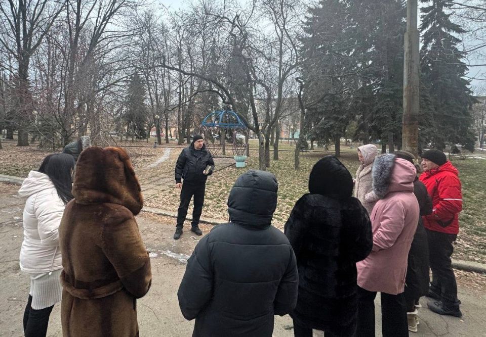 �������, 12 ������, ������������ ������ ���������� ���������������� ������ ������ �������� ������ ������� � �������� ����� ���� � 1 �� ����� ���������