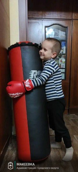 Новогодние подарки для макеевчан продолжают прибывать из Югры Новогодние подарки для макеевчан продолжают прибывать из Югры