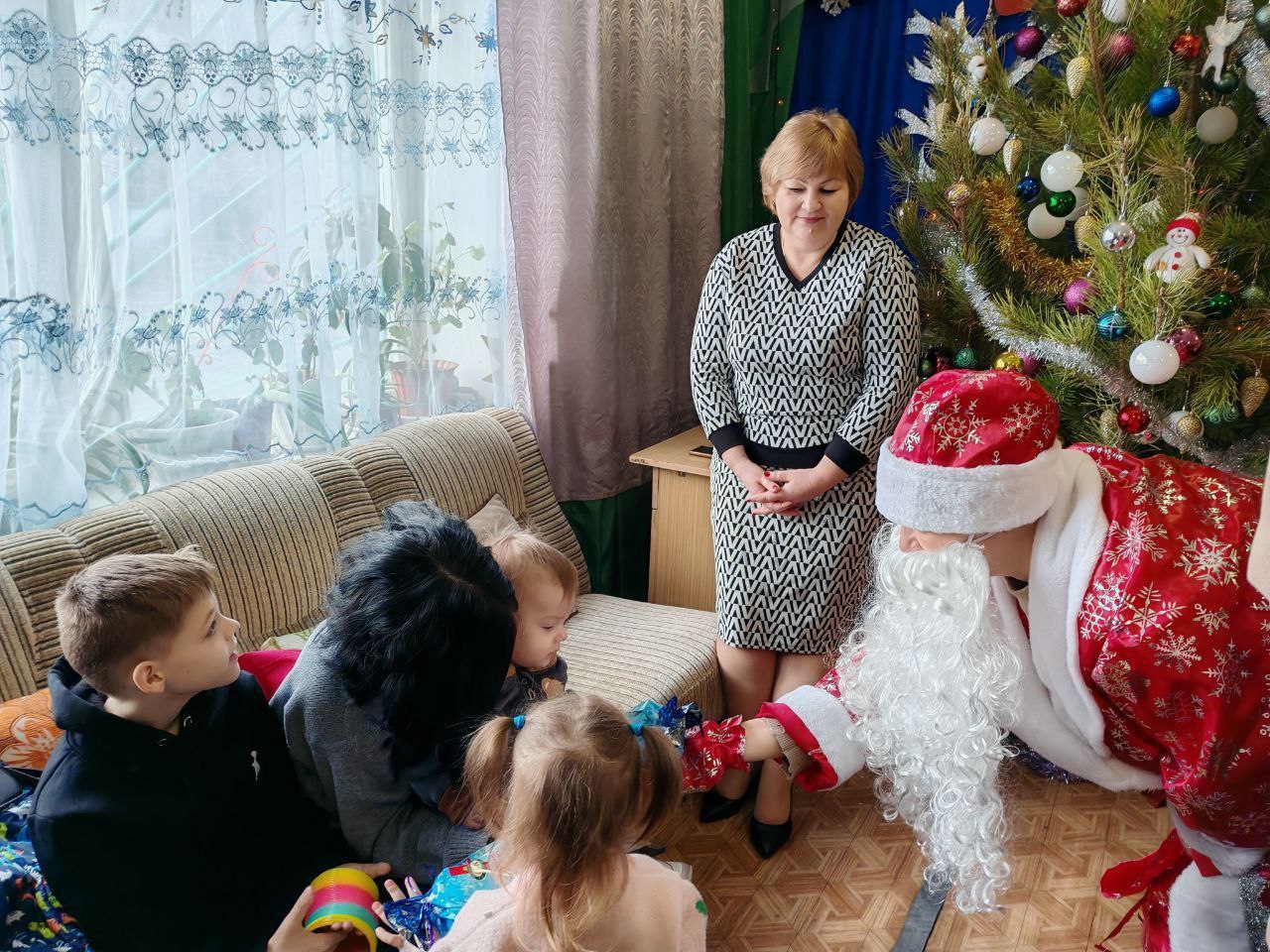 Сегодня, 14 января, в Макеевской местной общественной организации инвалидов «Ника плюс», прошло незабываемое мероприятие – утренник, посвященный Старому Новому году, для детей с ограниченными физическими возможностями, а... Сегодня, 14 января, в Макеевской местной общественной организации инвалидов «Ника плюс», прошло незабываемое мероприятие – утренник, посвященный Старому Новому году, для детей с ограниченными физическими возможностями, а...