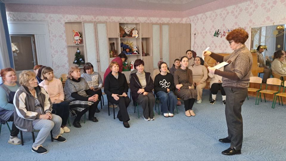 Сегодня, 14 января, заместитель главы администрации городского округа Макеевка Ирина Валентиновна Сидякина провела встречу по адресу: ГБОУ «Начальная школа № 5 городского округа Макеевка» Донецкой Народной Республики, в... Сегодня, 14 января, заместитель главы администрации городского округа Макеевка Ирина Валентиновна Сидякина провела встречу по адресу: ГБОУ «Начальная школа № 5 городского округа Макеевка» Донецкой Народной Республики, в...