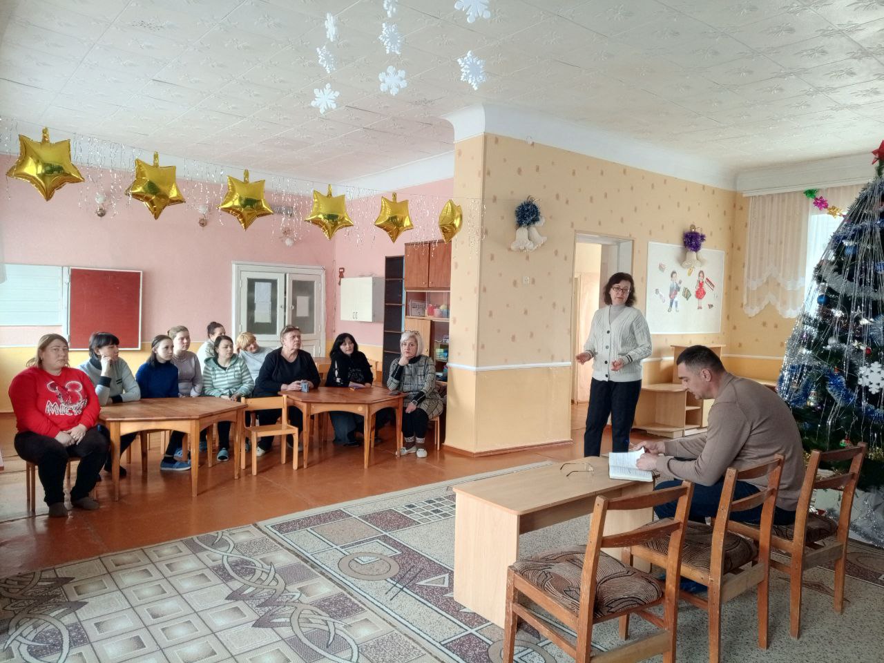 13 января депутат Макеевского городского совета Константин Чертов совместно с представителями «Макеевского ПУВКХ» ГУП ДНР «Вода Донбасса» провел встречу с трудовым коллективом ГКДОУ «Детский сад № 41 общеразвивающего вида...