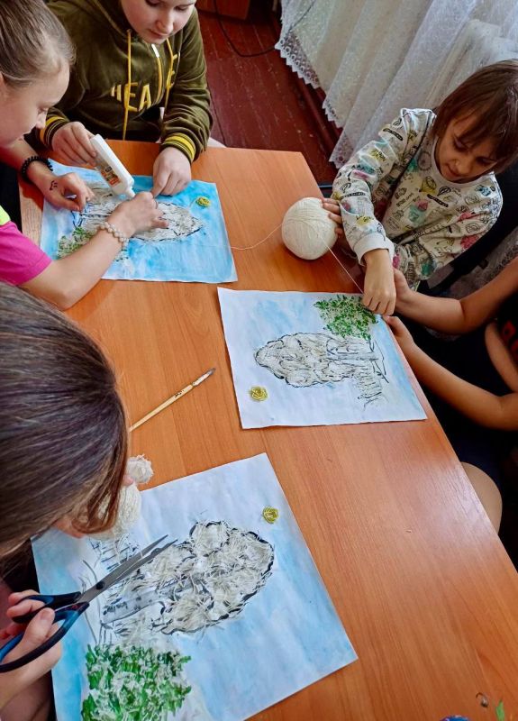 16 января 2026 года в центре культуры и досуга МБУ «ЦКД пгт. Криничная г.о. Макеевка» в преддверии светлого православного праздника Крещения Господнего, состоялась выставка детских рисунков, подготовленных талантливыми...