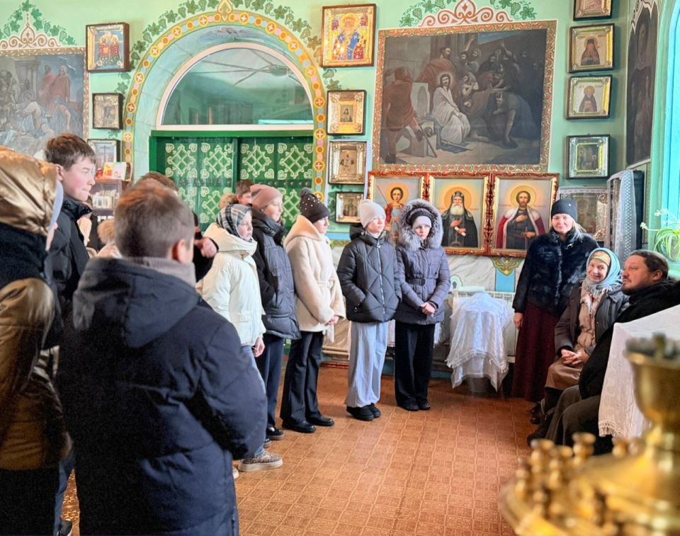 Свет Крещения: погружение в традиции и веру Свет Крещения: погружение в традиции и веру