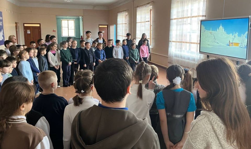 В преддверии одного из самых светлых и древних православных праздников школы Макеевки наполнились творчеством и духовным смыслом! В преддверии одного из самых светлых и древних православных праздников школы Макеевки наполнились творчеством и духовным смыслом!