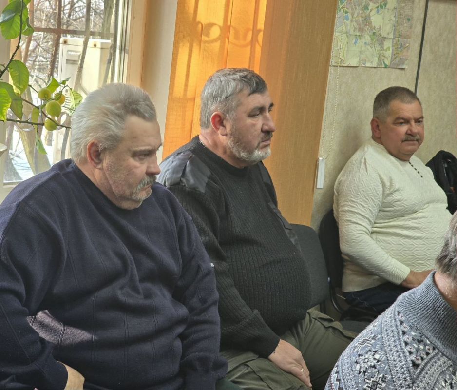 Дмитрий Огилец провел встречу с ветеранами боевых действий Макеевки Дмитрий Огилец провел встречу с ветеранами боевых действий Макеевки
