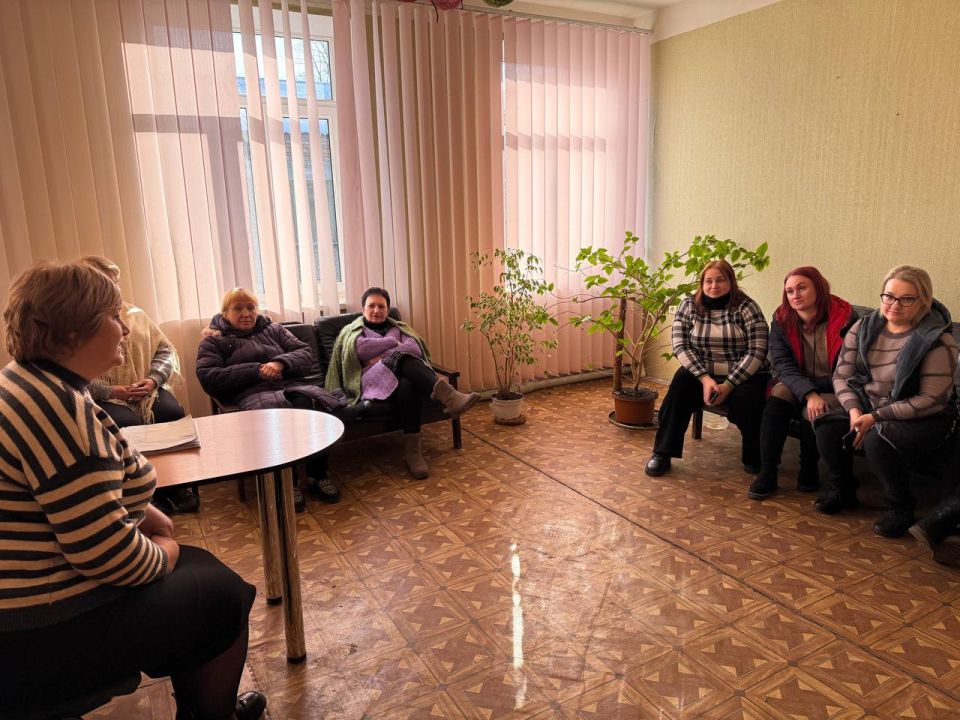 Сегодня, 21 января, заместитель главы администрации городского округа Макеевка Ирина Валентиновна Сидякина провела встречу в рамках поручения Главы ДНР Дениса Пушилина