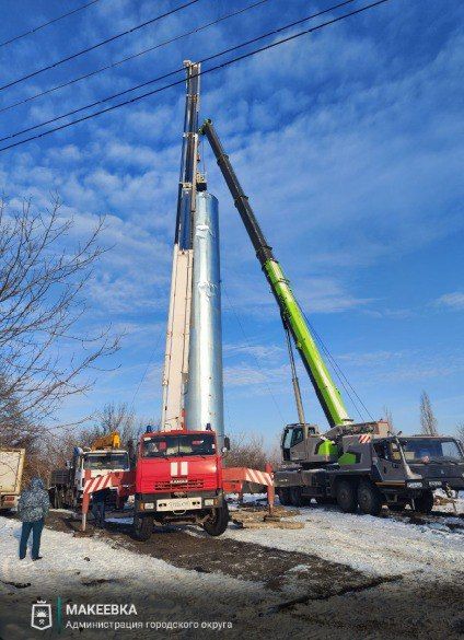 В Макеевке готовят к запуску очередную водонапорную башню В Макеевке готовят к запуску очередную водонапорную башню