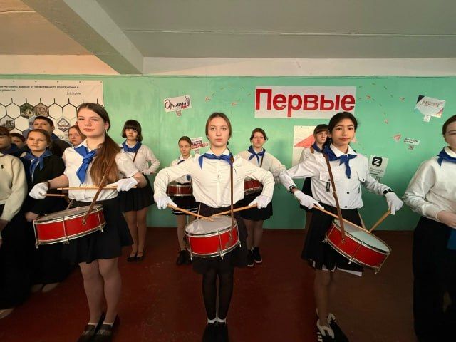 21 января 2026 года в ГБОУ "СШ № 72 Г.О. МАКЕЕВКА" состоялось значимое событие для пионерской организации "Новое поколение" – торжественный сбор, на котором ряды дружины пополнились пятиклассниками 21 января 2026 года в ГБОУ "СШ № 72 Г.О. МАКЕЕВКА" состоялось значимое событие для пионерской организации "Новое поколение" – торжественный сбор, на котором ряды дружины пополнились пятиклассниками