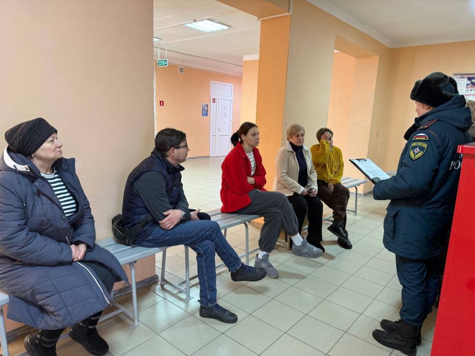 Первый заместитель руководителя Управы Центрально-Городского внутригородского района Инна Кисенко провела встречу с трудовым коллективом МБУ Макеевский городской центр физического здоровья населения «Спорт для всех» Первый заместитель руководителя Управы Центрально-Городского внутригородского района Инна Кисенко провела встречу с трудовым коллективом МБУ Макеевский городской центр физического здоровья населения «Спорт для всех»