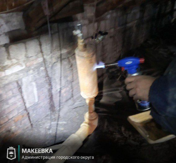 Аварийные бригады Югры помогают макеевским коммунальщикам устранять ЧП на объектах ЖКХ Аварийные бригады Югры помогают макеевским коммунальщикам устранять ЧП на объектах ЖКХ