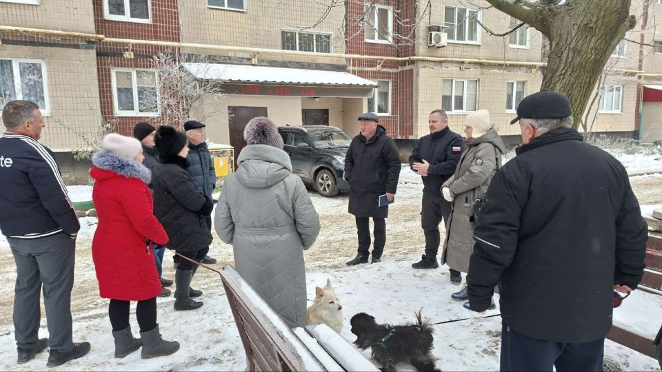 Максим Королюк провел сход граждан в Макеевке